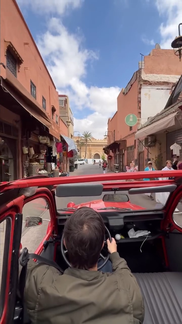 Vintage 2CV Tour in Marrakech