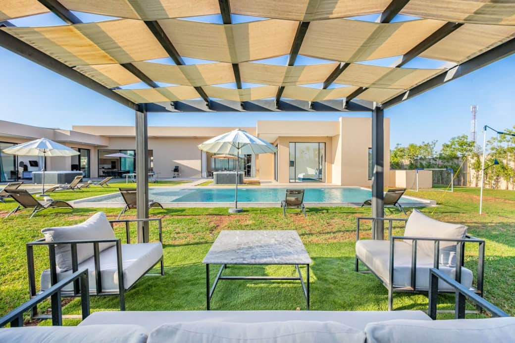 Villa Mira